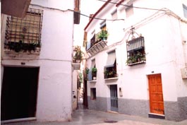 Calle Tenerías de típico trazado árabe