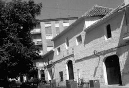 Fachada principal del Real Pósito